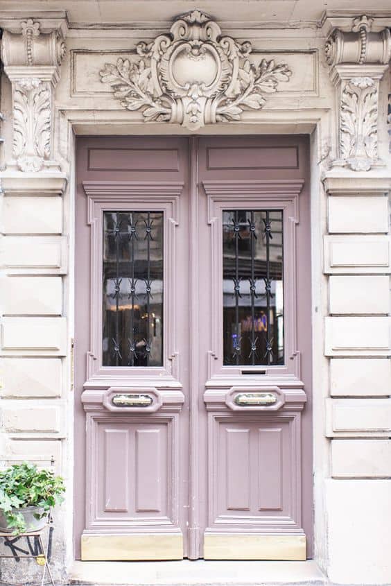 Pale lavender pink front door in Paris