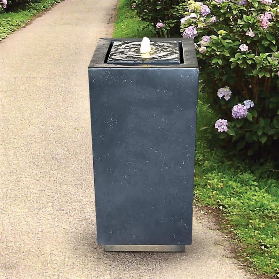 Modern Columnar Fountain